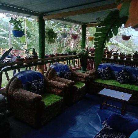 Lopchan Homesstay Дарджилинг Екстериор снимка