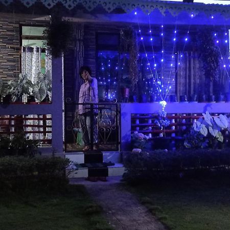 Lopchan Homesstay Дарджилинг Екстериор снимка